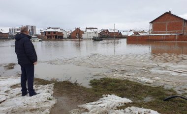 Gjendja pas vërshimeve në Drenas, flet Ramiz Lladrovci: 15 familje janë evakuuar dhe strehuar në hotelet e qytetit
