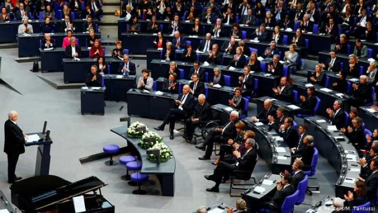 Bundestagu gjerman ka 25 vjet që e përkujton Holokaustin