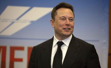 Elon Musk rimerr pozitën si personi më i pasur në botë