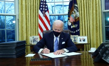 Këto janë disa nga “politikat e ish-presidentit Trump”, të cilat presidenti Biden i shfuqizoi, që në ditën e parë në detyrë