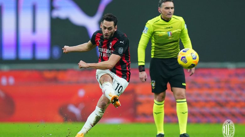 Mediat sportive në Itali e vlerësojnë të dobët gjykimin e Irratit në ndeshjen Milan-Juventus, tregojnë tri gabimet e mëdha të tij