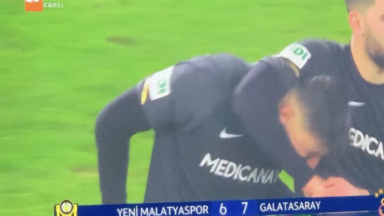 Jetmir Topalli humb penalltinë vendimtare ndaj Galatasaray – eliminohet Malatyaspor