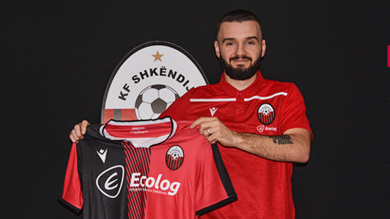 Zyrtare: Ish mesfushor i Kombëtares së Shqipërisë, Kamer Qaka nënshkruan me Shkëndijën