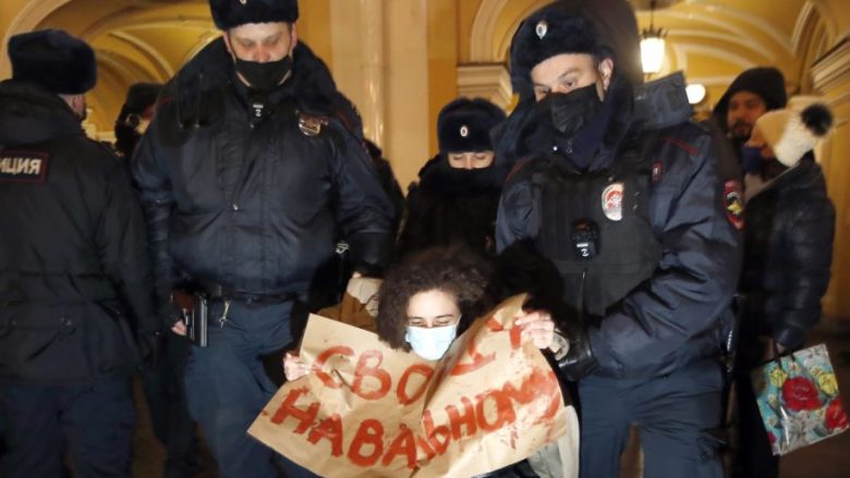 Policia ruse paralajmëron opozitën për organizimin e protestave kundër arrestimit të Alexei Navalnyt