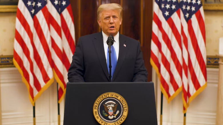 Trump mban fjalimin e fundit si president i Amerikës: Lutemi që administrata e re të ketë suksese