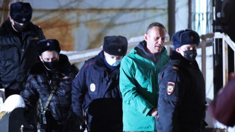 Autoritetet ruse po e ndjekin penalisht policin që publikoi të dhënat rreth Navalnyt