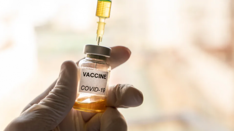 Flitej për një skemë e “çipit 5G në vaksina”: Inxhinieri zbuloi se për çfarë bëhej fjalë