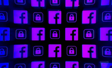Numrat e telefonit të përdoruesve të Facebook janë për shitje nga një sulm i radhës