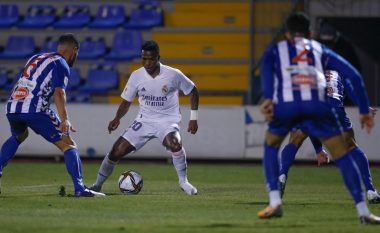 Reali i gatshëm t’i dëgjojë ofertat, tri skuadra të mëdha duan shërbimet e Vinicius Junior