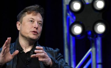 Me këtë pyetje, Musk zbulon nëse kandidatët për punë po e gënjejnë atë