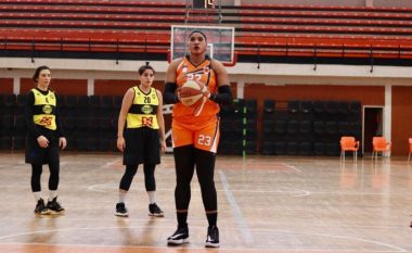 Aisha Balarabe, MVP e xhiros së 11-të në Superligën e femrave në basketboll