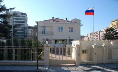 Shqipëria dëbon diplomatin rus