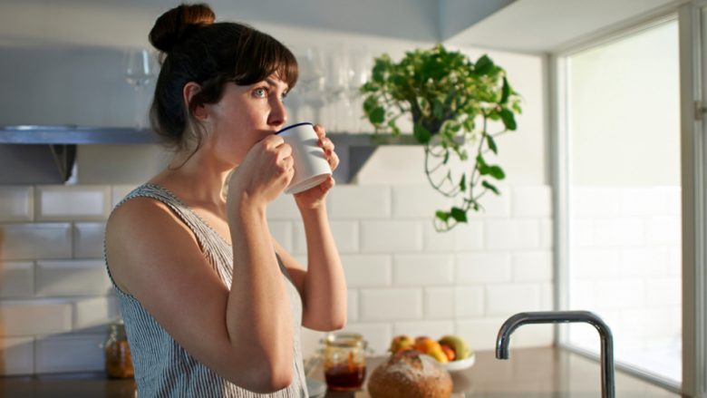 Pirja e kafesë në këtë kohë të mëngjesit mund ta keqësojë sheqerin në gjak