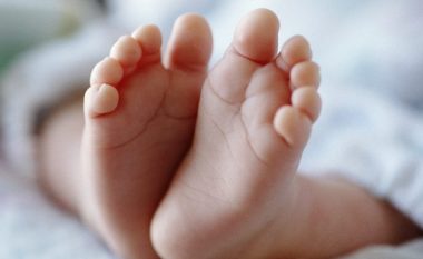 Një foshnje e vdekur në Spitalin e Pejës, babai dyshon për neglizhencë të stafit mjekësor
