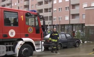 Zjarrfikësit shpëtuan nga vërshimet dy familje në Fushë Kosovë
