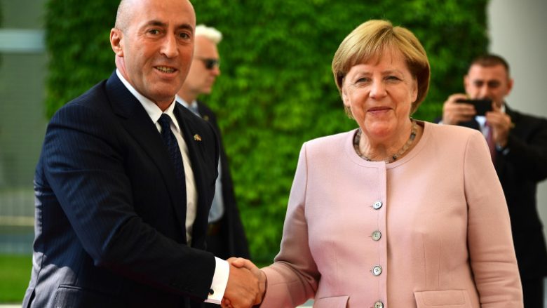 Haradinaj falënderon Merkelin, uron Laschetin për zgjedhjen në krye të CDU-së