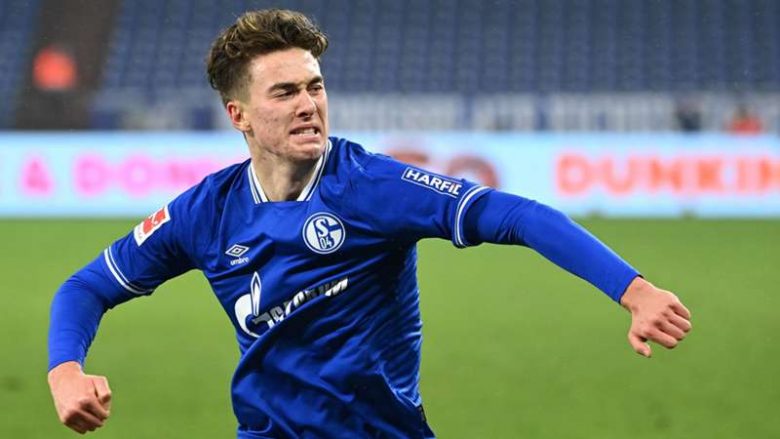 19-vjeçari Hoppe shënoi het-trik në fitoren e Schalkes ndaj Hoffenheimit dhe shkroi histori në Bundesliga