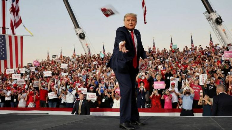 Trump po organizon protesta