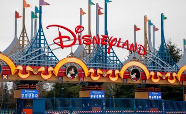 Disneyland do të bëhet qendër vaksinimi kundër coronavirusit