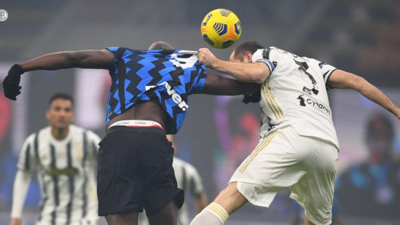 Mbyllet pjesa e parë e derbit: Interi shkon në pushim me epërsi ndaj Juventusit