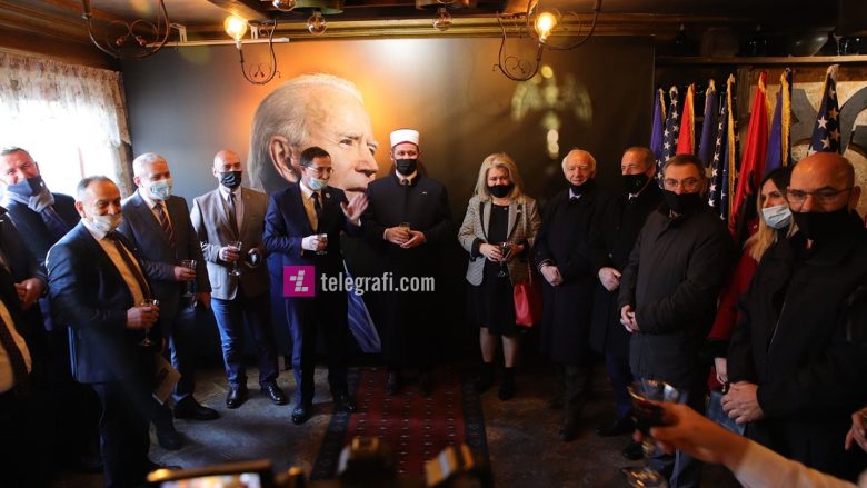 Inaugurimi i presidentit Biden, “Miqtë e Amerikës” festojnë në Prishtinë