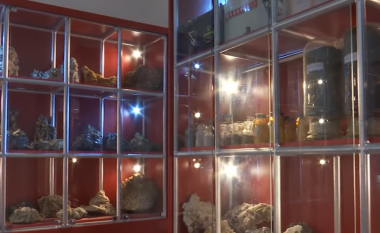 Muzeu i Kristaleve në Mitrovicë ka më shumë se 2,000 lloje të gurëve unikë