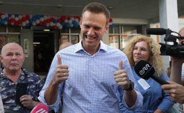 Me gjithë kërcënimet për burgosje, Alexei Navalny planifikon të kthehet në Rusi