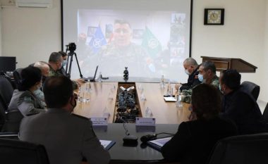 ​Xhaçka në videokonferencë me ushtarakët në misione: Do të jem avokatja më e fortë për çdo efektiv të Forcave të Armatosura