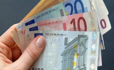 Disa raste të parasë së falsifikuar në Kosovë