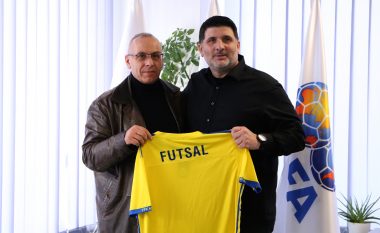 Simitçiu e sheh si nder të madh drejtimin e Kosovës në futsall