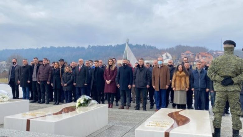 Bëhen homazhe në Prekaz në 23 vjetorin e sulmit të dytë ndaj familjes Jashari