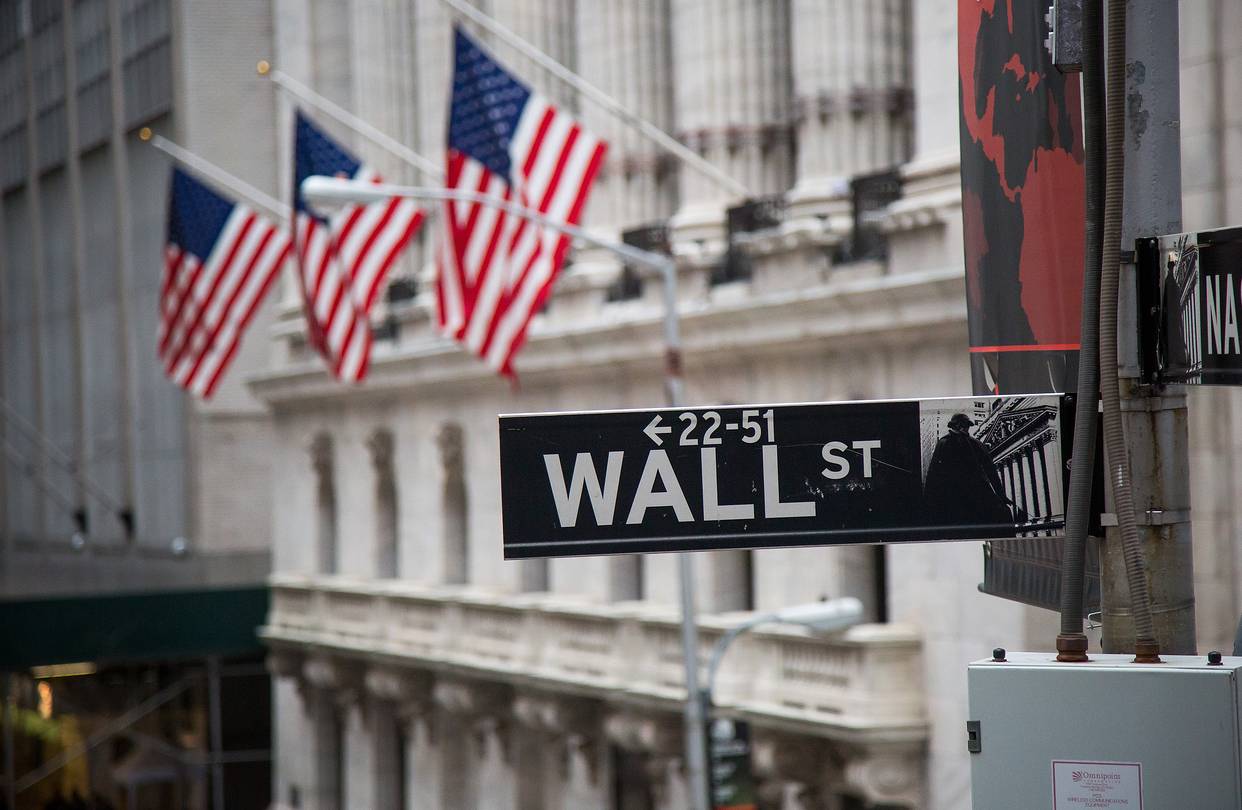 Bursa e Wall Street mbyllet me rënie të ndjeshme
