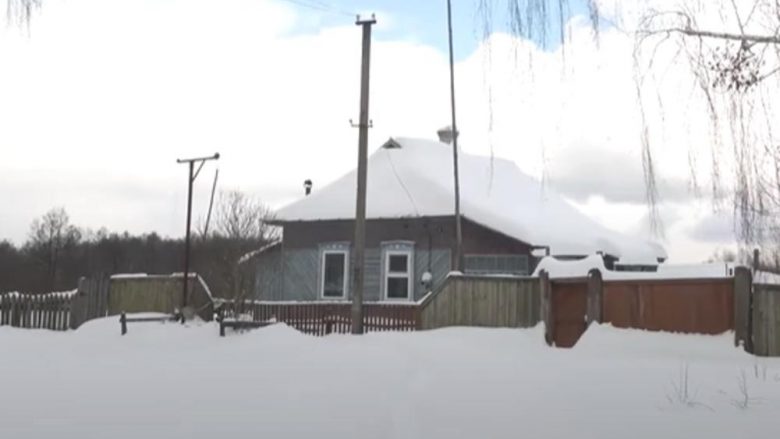 Ukrainasi i tha policisë se ka vrarë partnerin e të ëmës, gënjeu duke shpresuar se do t’ia largojnë borën nga rruga