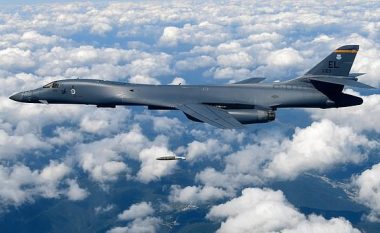 Porosi të qartë Moskës, SHBA dërgon bombarduesit B-1 dhe 200 ushtarët në Norvegji – shumë afër Rusisë