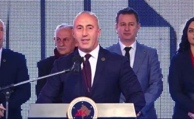 Haradinaj pejanëve: Ju po ia jepni Kosovës komandantin e Ushtrisë së Kosovës