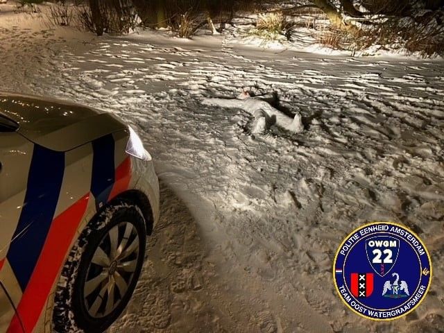 The officers were shocked by the sight of 'a dead man in the snow ...