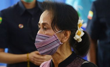 Udhëheqësja e rrëzuar me grusht-shtet, Sun Kyi i zgjatet paraburgimi deri në mes të shkurtit