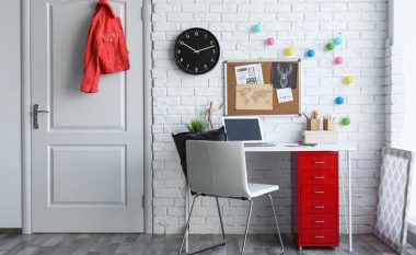 Si ta rregulloni hapësirën e punës në banesë: Dhjetë ide fenomenale!