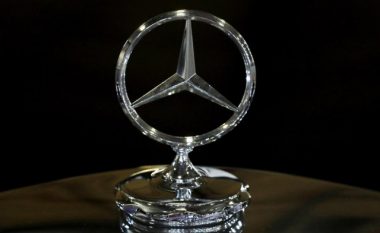 Mercedes tërheq mbi 1.000.000 automjete, shkak defekti në sistemin e thirrjeve emergjente