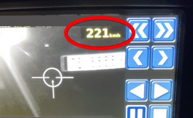 Tetovë: Shoferi voziste me 221 km/h, gjobitet nga policia