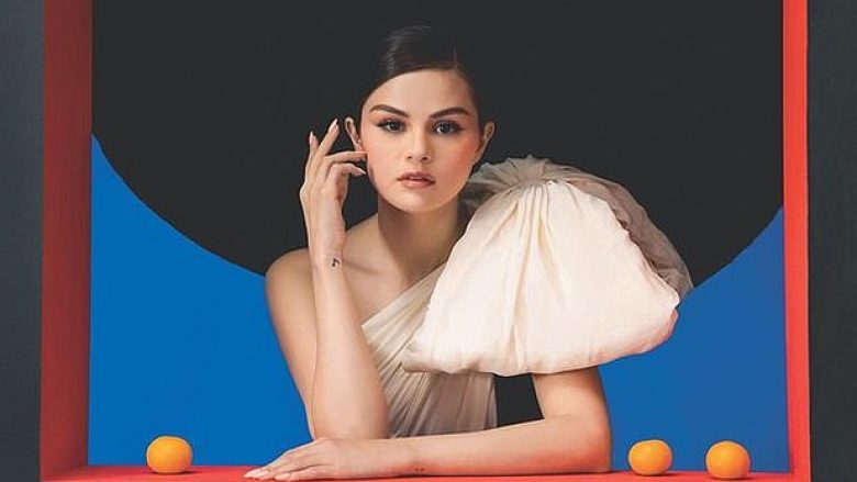 Selena Gomez në mars lanson mini-albumin në gjuhën spanjolle