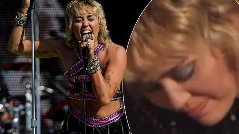 Gjatë performancës në ‘Super Bowl’, Miley Cyrus shpërthen me lot për punëtorët e vijës së parë