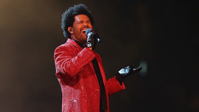 The Weeknd pas perfomancës në ‘Super Bowl’: Nuk mund të ndalesha duke buzëqeshur