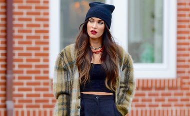 Megan Fox shihet pa maskë mbrojtëse, pasi hodhi poshtë aludimet se është kundër tyre