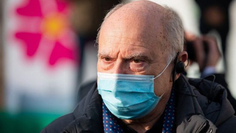 COVID-19: Eksperti italian i viruseve thotë se reparti i tij ‘është pushtuar’ nga rastet me variante të reja