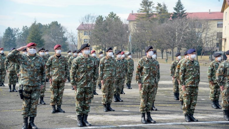 Armata e Maqedonisë u ripërtëri me 65 nënoficerë