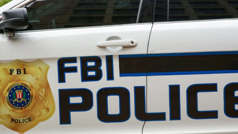 Florida, agjentë të FBI-së qëllohen me armë zjarri