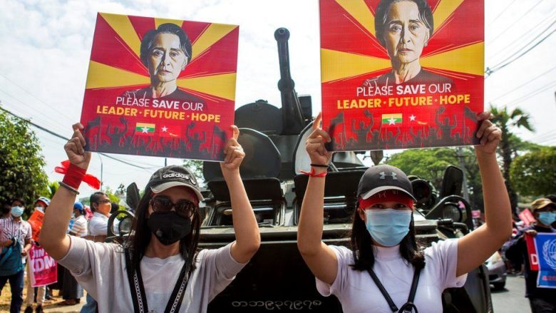 Grusht-shteti në Mianmar – protestuesit mund të përballen me 20 vjet burg