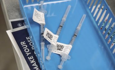 Pfizer-BioNTech paraqet të dhëna të reja: Vaksina kundër COVID-19 mund të ruhet edhe në temperatura më të ngrohta