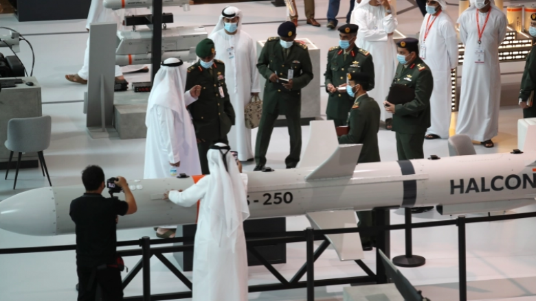Prodhuesit kryesorë të armëve në panairin e Abu Dhabit – shpresojnë për marrëveshje me të gjithë në Lindjen e Mesme